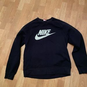 Black Nike crew neck sweatshirt.